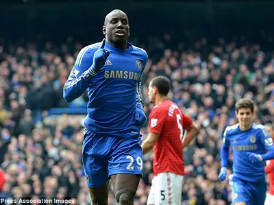 Bị Chelsea đả bại, M.U tan mộng cú đúp
