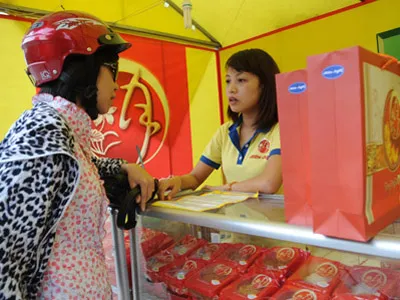 Cẩn thận với bánh trung thu giảm giá ‘khủng’