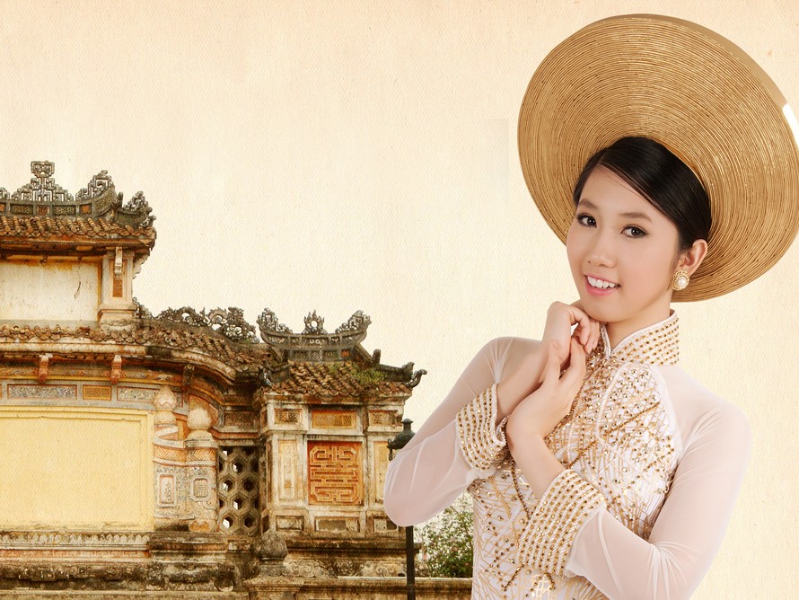 Ngắm Thúy Ngân trước khi lên đường thi hoa hậu
