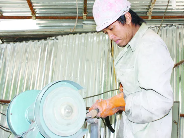 Công nhân Trung Quốc, những hệ lụy buồn