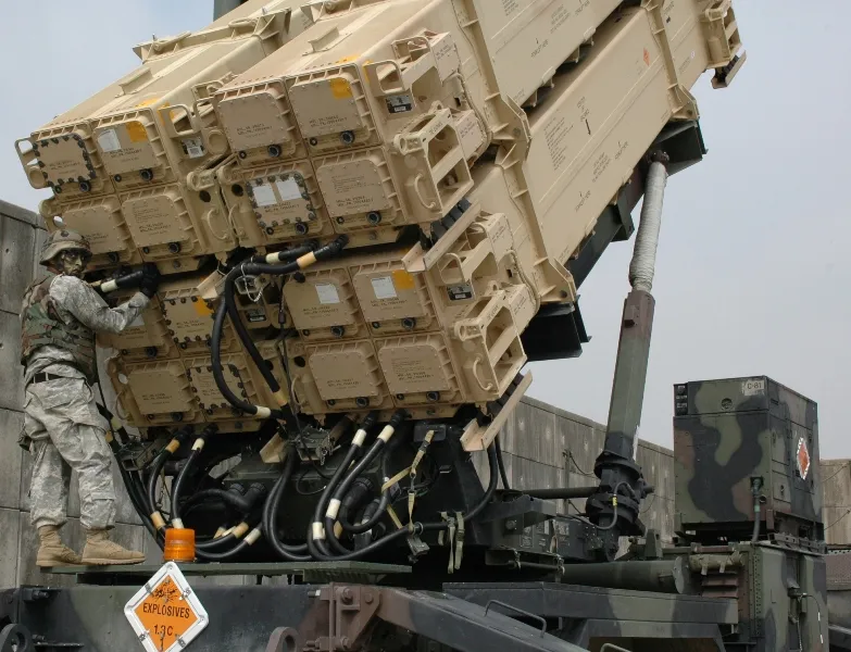 Thổ thúc NATO triển khai Patriot đối phó Syria