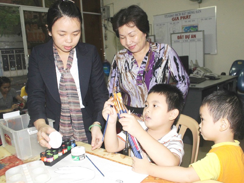 Học làm cha làm mẹ