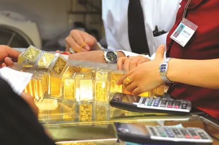 Vàng VN và thế giới chênh 7 triệu do đâu?