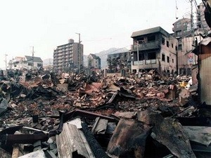Công nhân nhà máy Fukushima sơ tán vì động đất