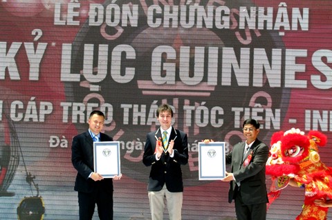 Trao 4 kỷ lục Guinness cho cáp treo Bà Nà