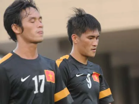 Văn Quyến, Công Vinh ‘đắt show’ quảng cáo xi măng