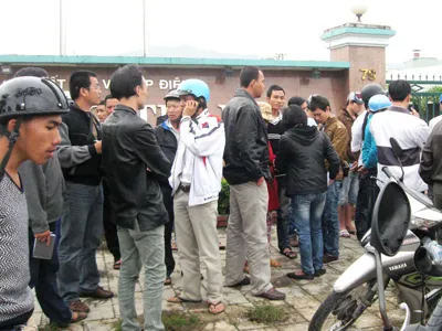 Doanh nghiệp nợ sổ đỏ, nợ cả tiền lãi
