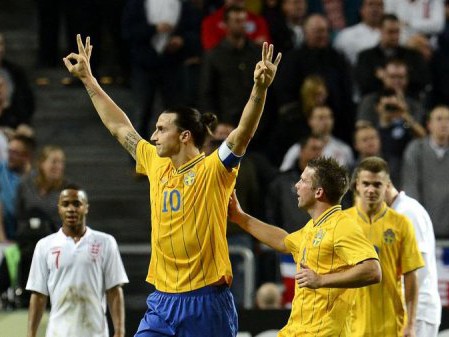 Ibrahimovic vùi dập Tam sư, Argentina gây thất vọng