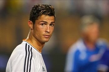 Ronaldo: Mourinho không có giá trị