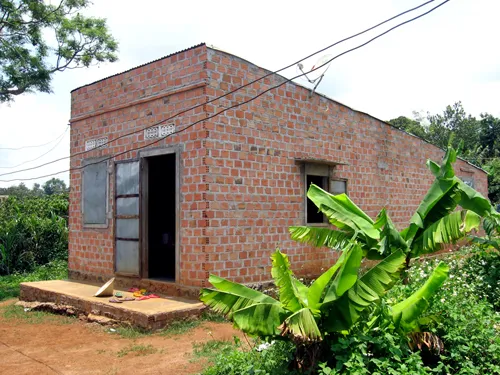 Căn nhà của gia đình cháu Thuỷ