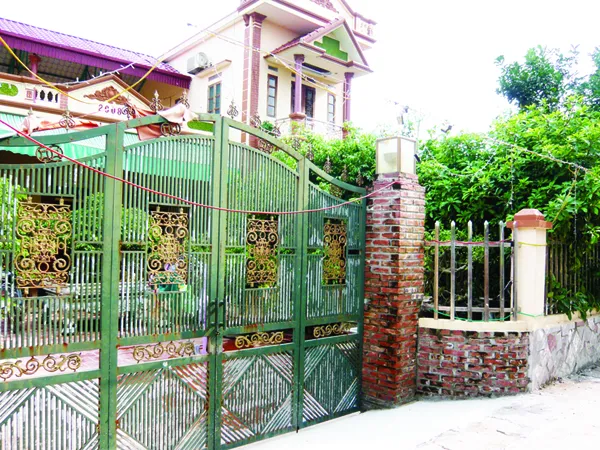 'Bão' lừa ngàn tỷ tàn phá làng quê