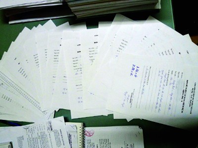 ĐH KHXH&NV Hà Nội nhận được cả tập đơn xin chuyển hệ điểm của sinh viên tốt nghiệp