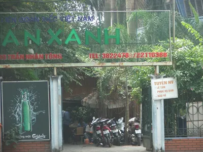 Quán nhậu “xâm thực” đất văn hóa, thể thao