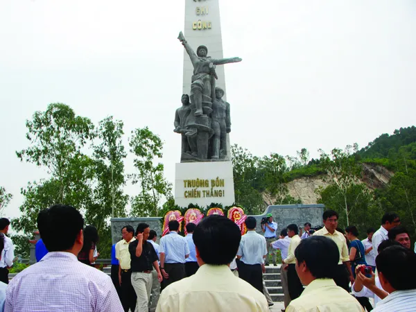 Tượng đài chiến thắng Truông Bồn Ảnh: xuân ba