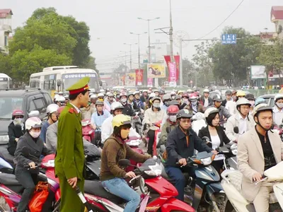Đóng phí xe máy như… thuế đất phi nông nghiệp