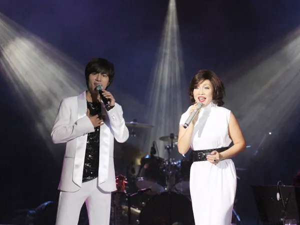 Mỹ Linh - giữa tự nhiên và 'nhân tạo'