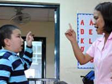 Hà Nội chữa nói ngọng