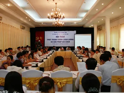 Cải cách lương khu vực lao động nhanh hơn công chức