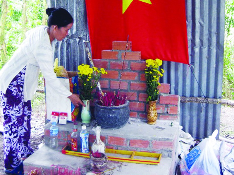 Thành hoàng đội mũ cối