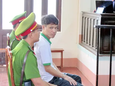 Lê Bá Mai tại tòa ảnh: Hữu Vinh