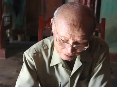 Quan tài lát bánh xe qua