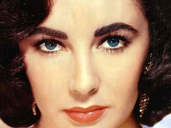 Trang điểm theo phong cách Elizabeth Taylor