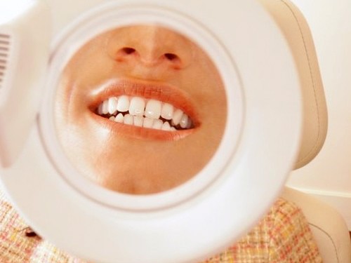Năm mẹo giúp bạn có nụ hôn ngọt ngào