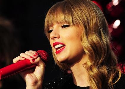 Taylor Swift tức giận vì bị MC nói mỉa