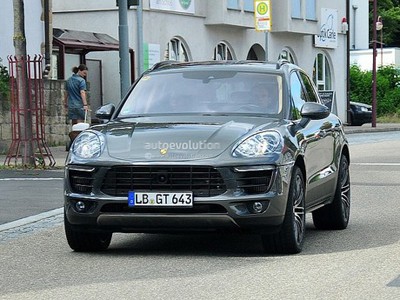 Porsche Macan có giá từ 52.000 USD