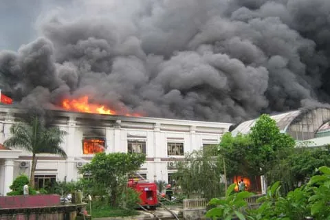 Trắng đêm giữa biển lửa Bắc Giang