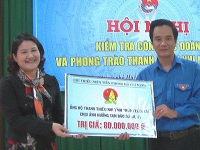 Tăng cường giáo dục đoàn viên, tập hợp thanh niên