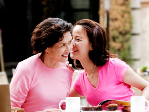 Mẹ chồng tương lai chịu chơi