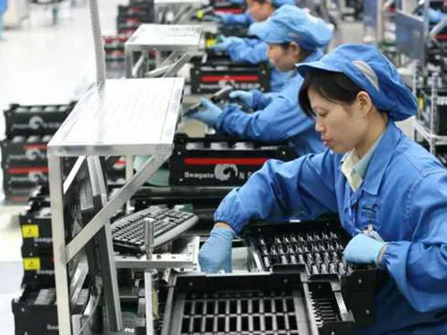 Lao động Việt Nam rẻ hay đắt?