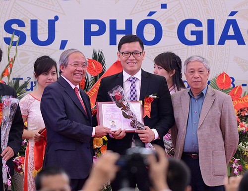 Chân dung Phó Giáo sư 30 tuổi trẻ nhất Việt Nam