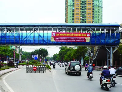 Hà Nội: Xây thêm 15 cầu vượt bộ hành