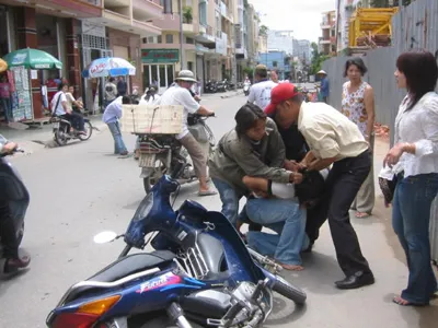 Kinh tế càng khó khăn, nạn cướp giật càng phức tạp