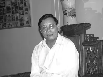 Ông Hoàng Đình Kỳ - Số 6B ngõ 353 đường Trần Hưng Đạo - Phường Nam Ngạn - TP. Thanh Hóa. ĐT: 0904256240