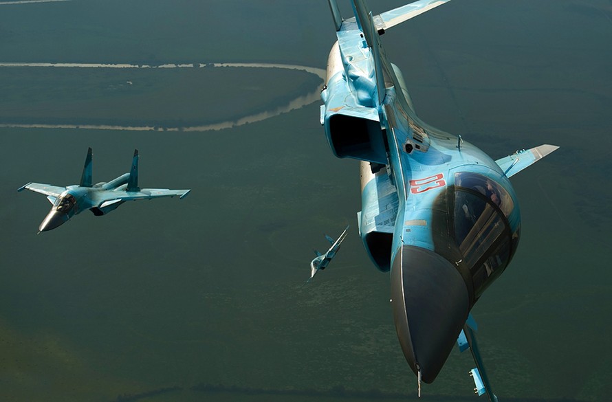 Không quân Nga tiếp nhận ‘xe tăng bay’ Su-34