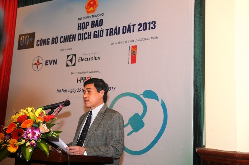 Phát động Chiến dịch Giờ Trái Đất 2013