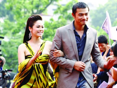 'Lý Công Uẩn' trong bộ veston demi