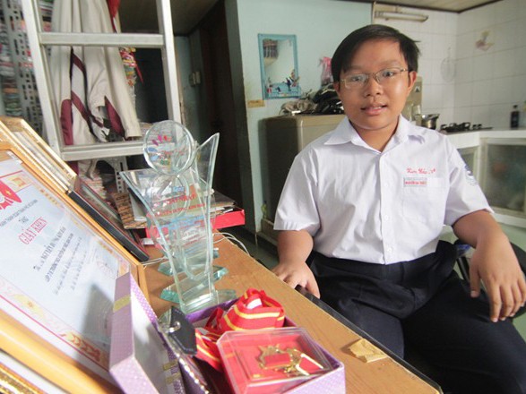 Học sinh lớp 3 vào đề cử công dân trẻ tiêu biểu TP.HCM 2013
