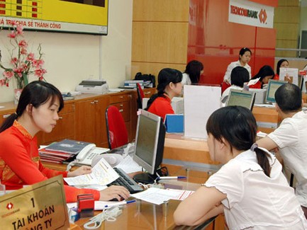 Không thưởng Tết, lương nhân viên Techcombank trung bình 11,78 triệu đồng/tháng