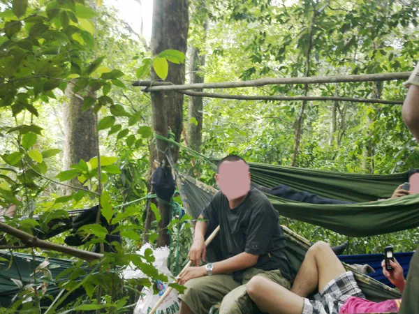 Đột kích giải cứu sưa bất thành