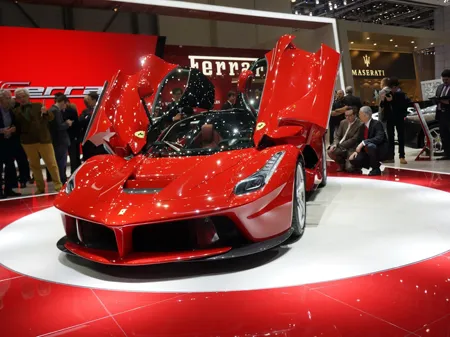 LaFerrari – truyền nhân ‘huyền thoại’ Enzo trình làng