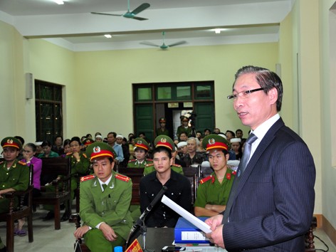 Luật sư không phải là 'cánh tay nối dài'