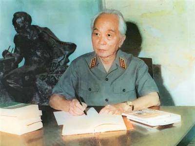Tướng Giáp được giao lãnh đạo đội quân giải phóng như thế nào?