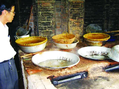 Tranh mua dầu ăn độc hại