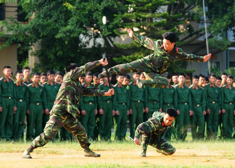 Vào nơi ‘cận vệ thép’ luyện võ