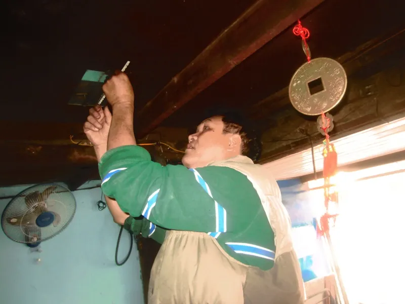 Ông chủ quán cơm - nhà sáng chế bộ đèn siêu tiết kiệm