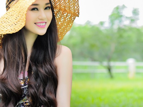 Cận cảnh gương mặt 'chữ V' khả ái của Khánh My